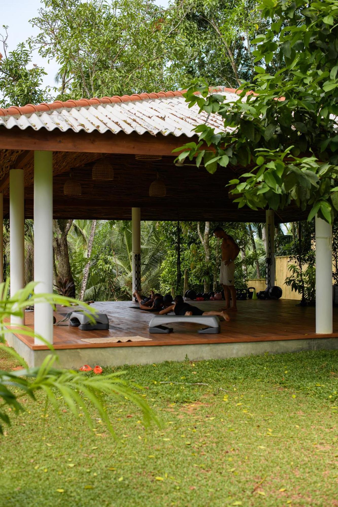Отель Roots Retreat Унаватуна Экстерьер фото